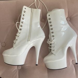 Pleasers heels white boot size 8